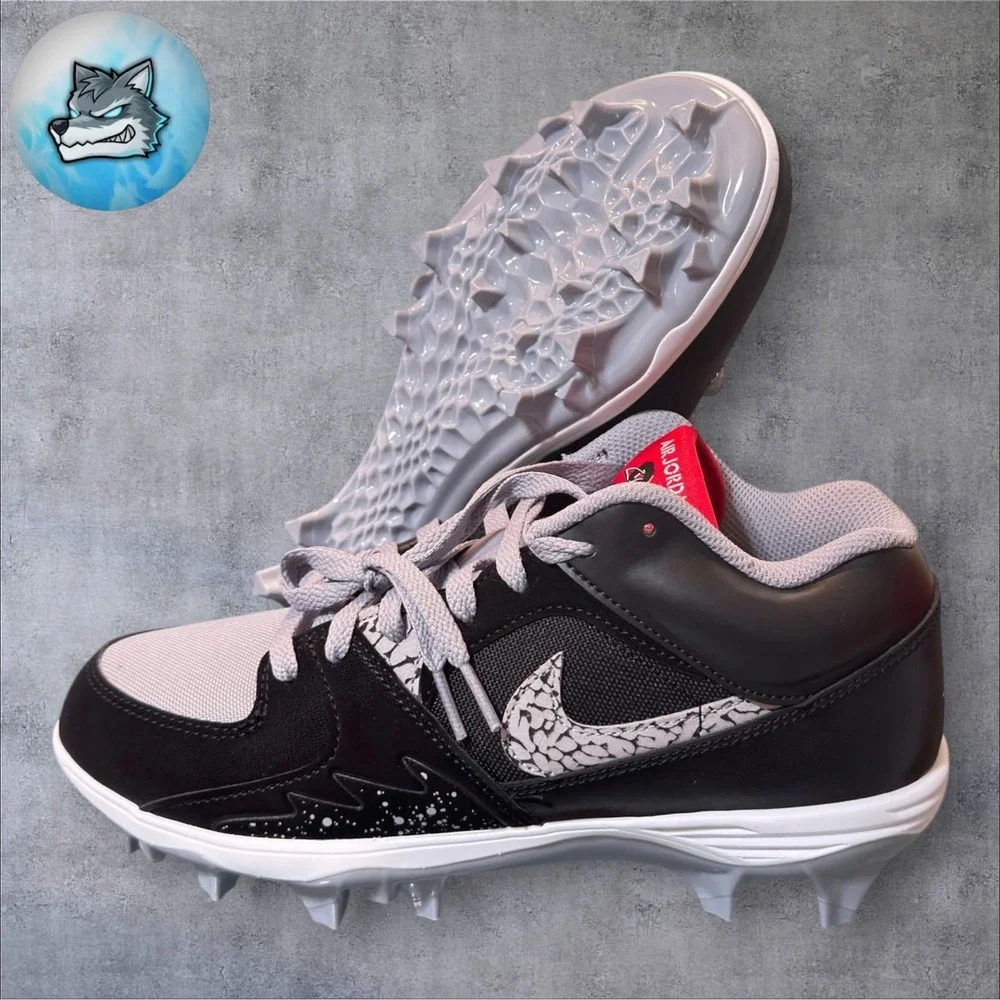 Jordan Stadium 90 Low TD Black Cement Men's Size 9.5 Football Cleats HQ0210-060